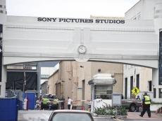 Sony considers merging gaming and film divisions