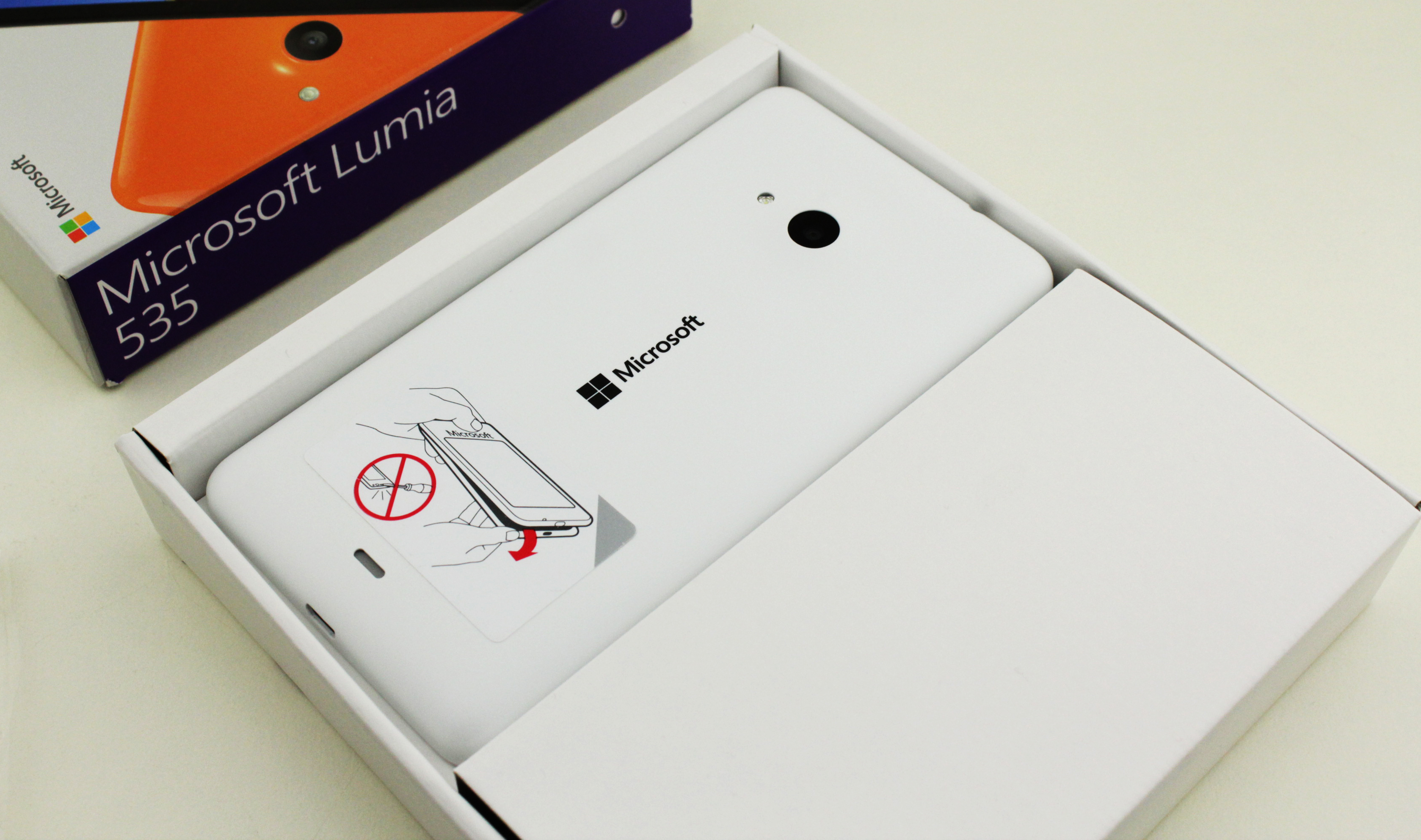 5 Lumia 535 box