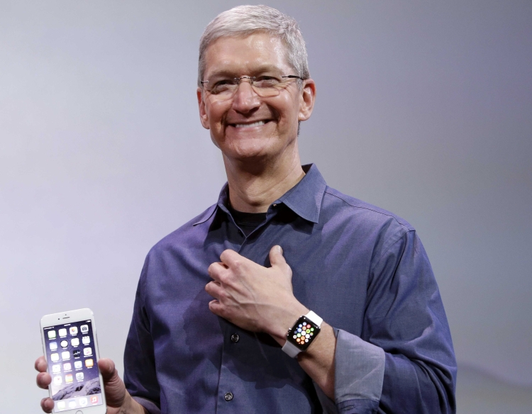 Tim Cook Makes 1447 Times More Than Average Apple Employee