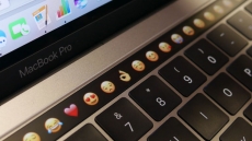 Former Apple worker admits the touch-bar was pointless