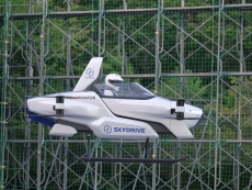 Skydrive tests flying car