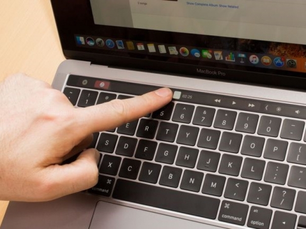 Apple stuffs up MacBook repair with design