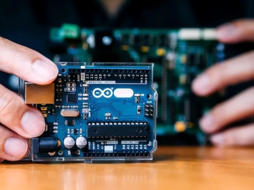 Qualcomm snaps up Arduino