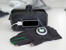 GloveOne haptic touch VR gloves displayed at E3 2016