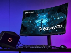 Samsung launches curved gaming monitor