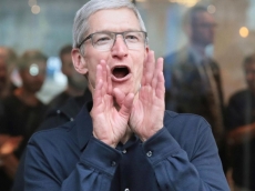 Tim Cook orders law makers to leave his lucrative app store alone