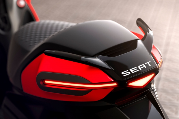 SEAT builds electric scooter