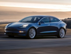 Elon Musk confirms new Model 3 options with AWD