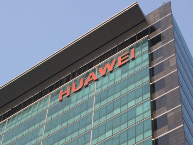Huawei looks to UK after US snub