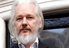 Assange gets into Clinton bashing