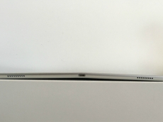 Apple hit by another bendgate