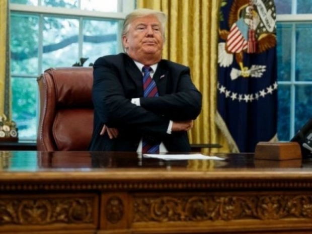 Trump sits on Amazon report