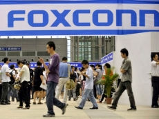 Foxconn to build LCD factory in US by 2020